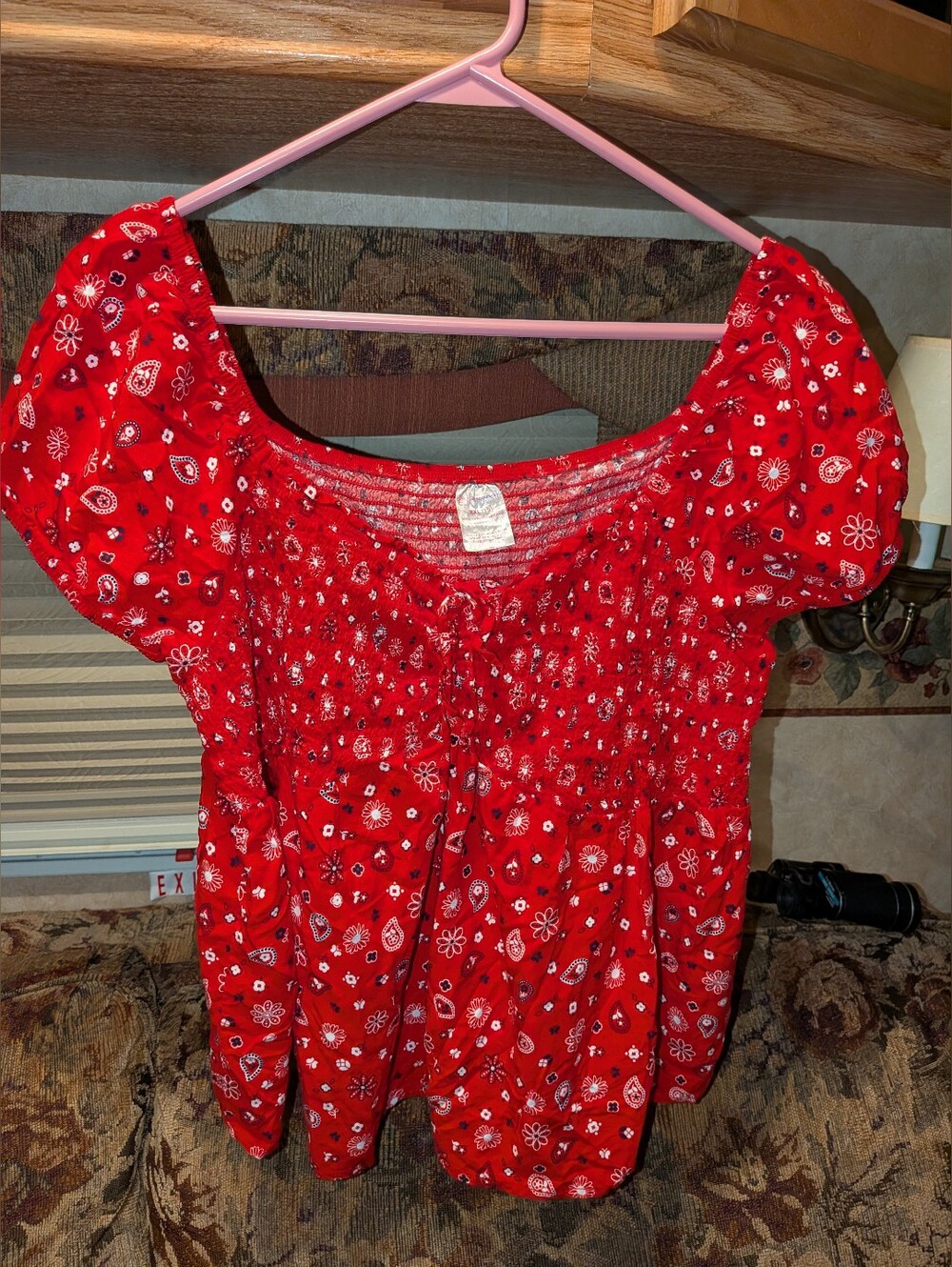 No Boundaries Red Top Very Flattering Women's Size XXL (19)